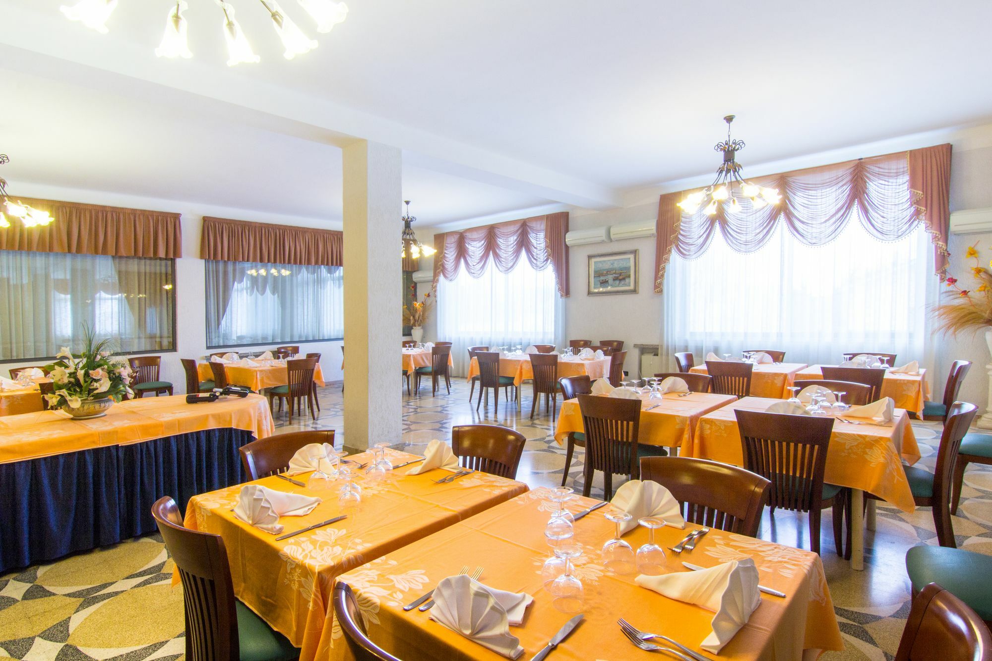 Racar Hotel Frigole Extérieur photo