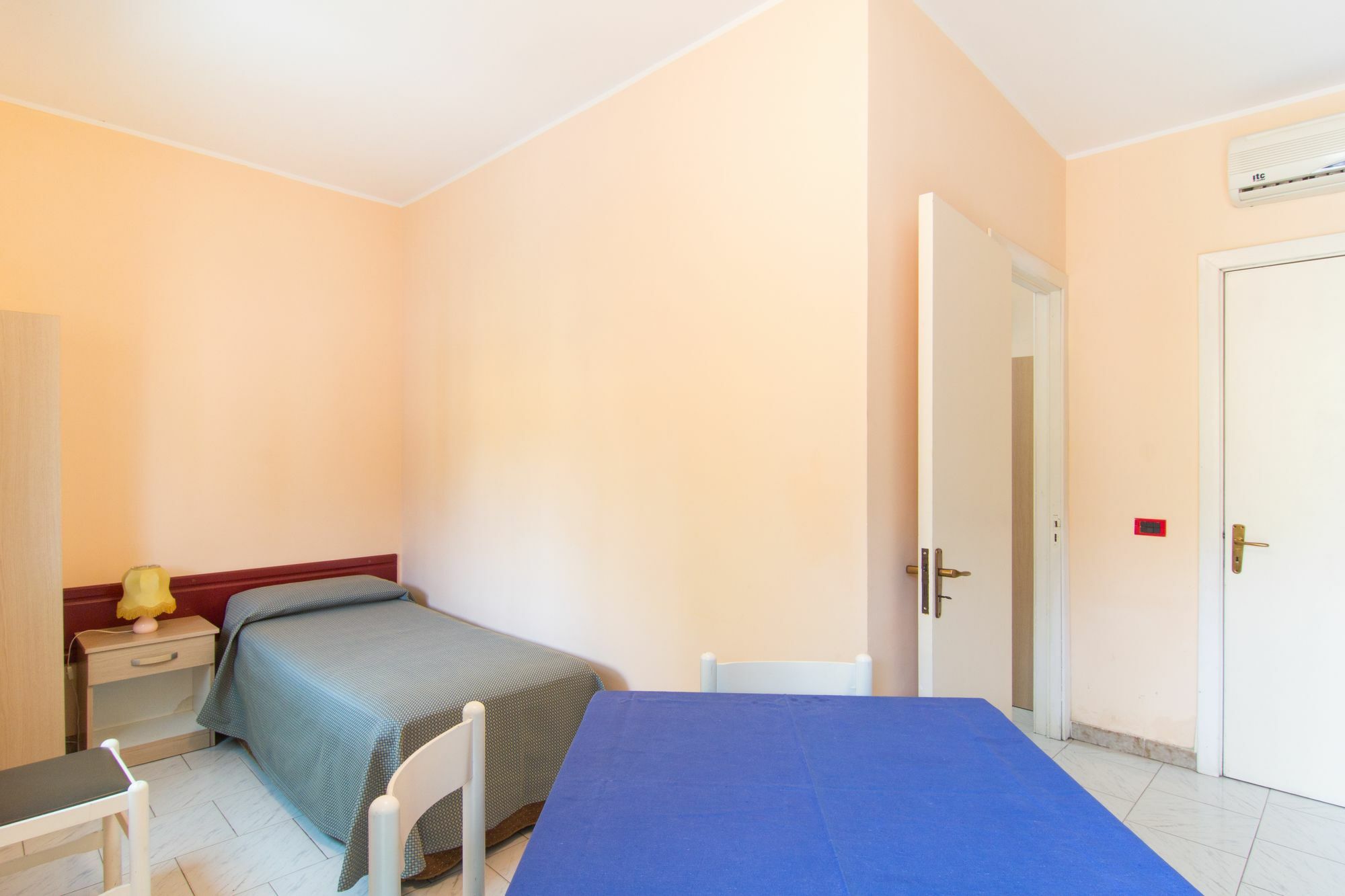 Racar Hotel Frigole Extérieur photo